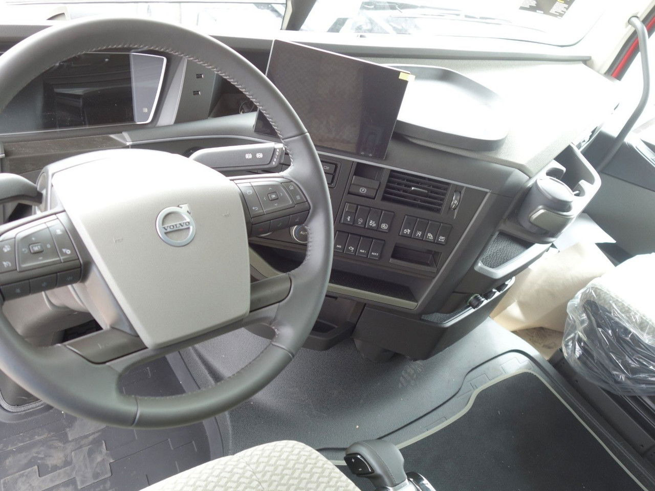Φορτηγό αυτοκινητάμαξα Volvo FH 13 XL 460 TC Neue fur Kassbohrer: φωτογραφία 13