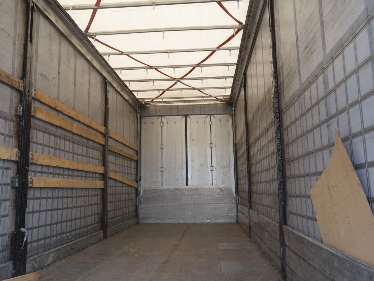 Volvo FH 460 XL 6x2, 120 cbm, Durchfahren - Φορτηγό μουσαμάς: φωτογραφία 5 Volvo FH 460 XL 6x2, 120 cbm, Durchfahren - Φορτηγό μουσαμάς: φωτογραφία 5