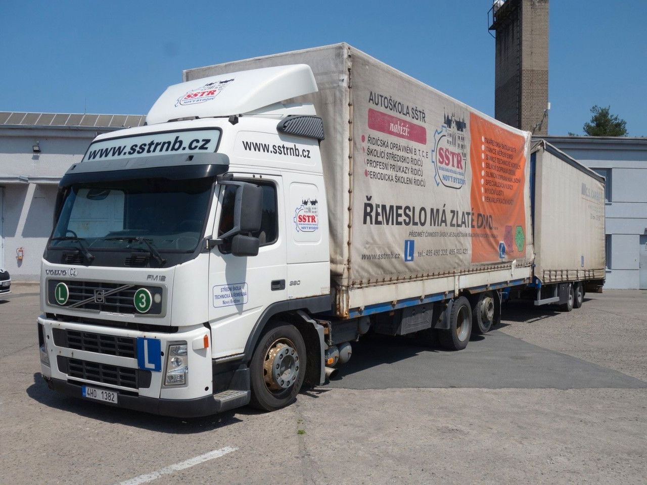 Volvo FM 380 6x2 + Panav Anhänger - Φορτηγό μουσαμάς: φωτογραφία 1 Volvo FM 380 6x2 + Panav Anhänger - Φορτηγό μουσαμάς: φωτογραφία 1