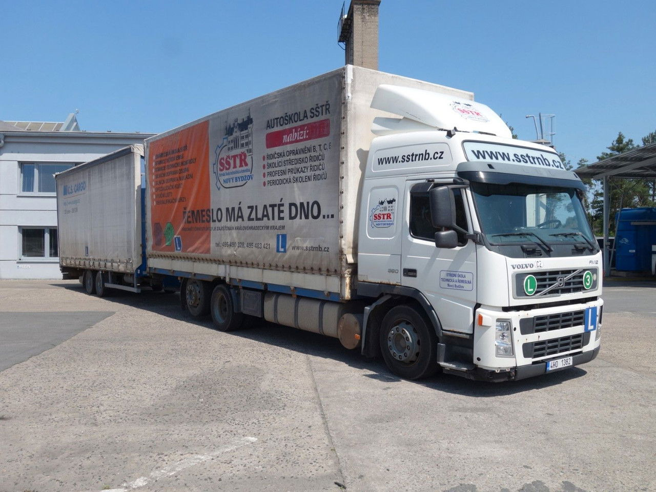 Volvo FM 380 6x2 + Panav Anhänger - Φορτηγό μουσαμάς: φωτογραφία 3 Volvo FM 380 6x2 + Panav Anhänger - Φορτηγό μουσαμάς: φωτογραφία 3