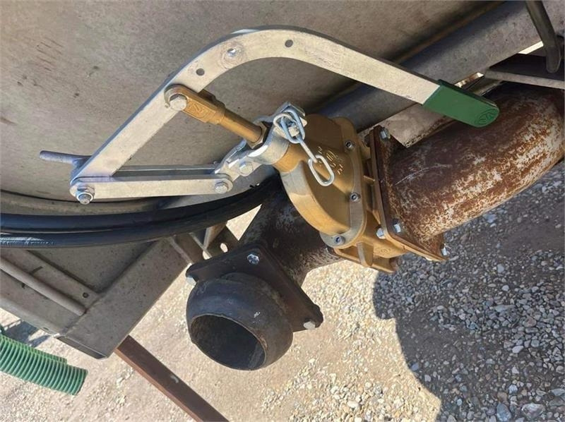 Linde 3 Ton - Ρεζερβουάρ: φωτογραφία 4 Linde 3 Ton - Ρεζερβουάρ: φωτογραφία 4