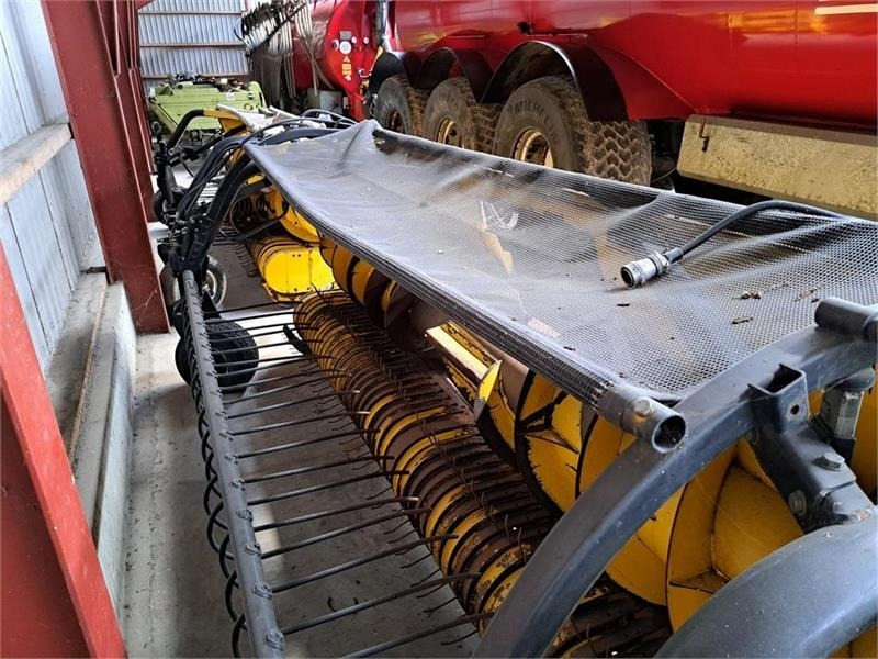 Σανού και κτηνοτροφικά μηχανήματα New Holland 283 Græs pick-up: φωτογραφία 6