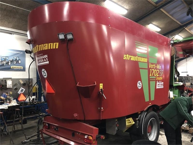 Strautmann Verti-Mix SF1702 Selvkørende blander - Ενσιροδιανομέας: φωτογραφία 2 Strautmann Verti-Mix SF1702 Selvkørende blander - Ενσιροδιανομέας: φωτογραφία 2