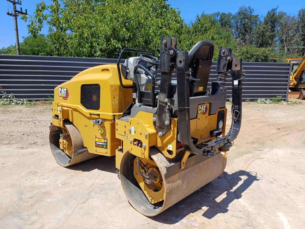 CAT CB2.7-03GC - Μικρος ασφαλτικός οδοστρωτήρας: φωτογραφία 4 CAT CB2.7-03GC - Μικρος ασφαλτικός οδοστρωτήρας: φωτογραφία 4
