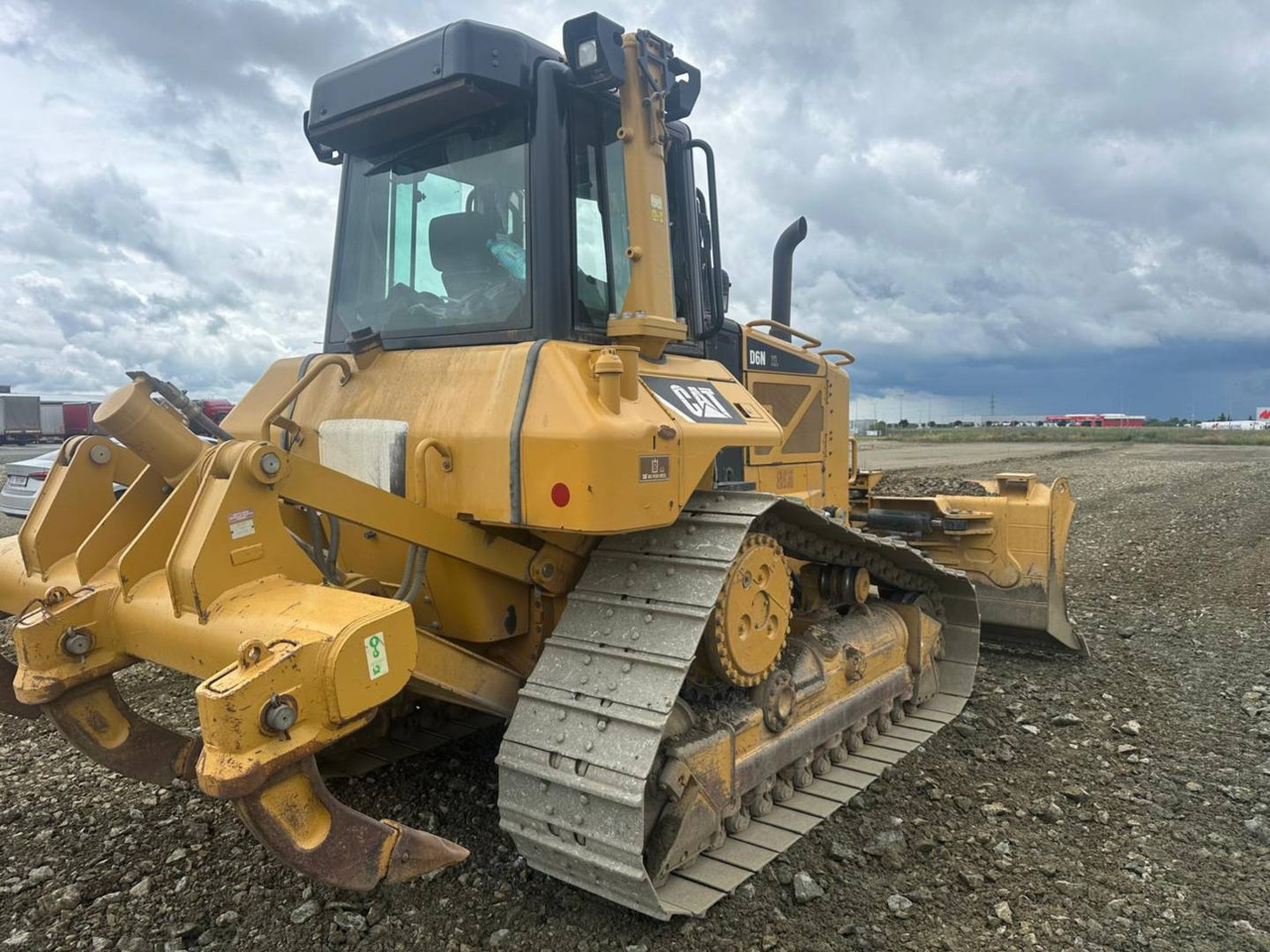 CAT D6NXL - Μπουλντόζα: φωτογραφία 3 CAT D6NXL - Μπουλντόζα: φωτογραφία 3