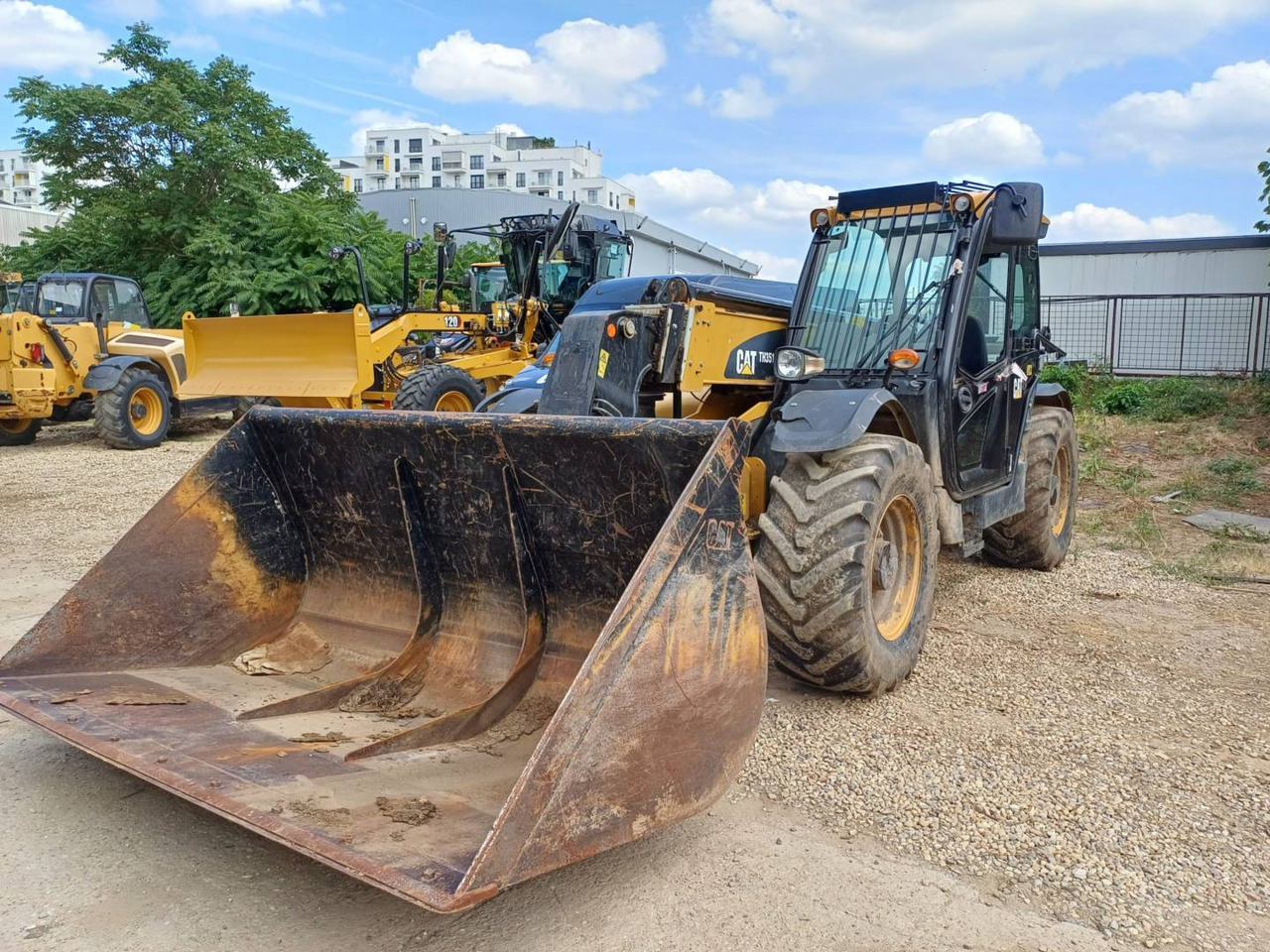 CAT TH3510D - Τηλεσκοπικός φορτωτής: φωτογραφία 1 CAT TH3510D - Τηλεσκοπικός φορτωτής: φωτογραφία 1