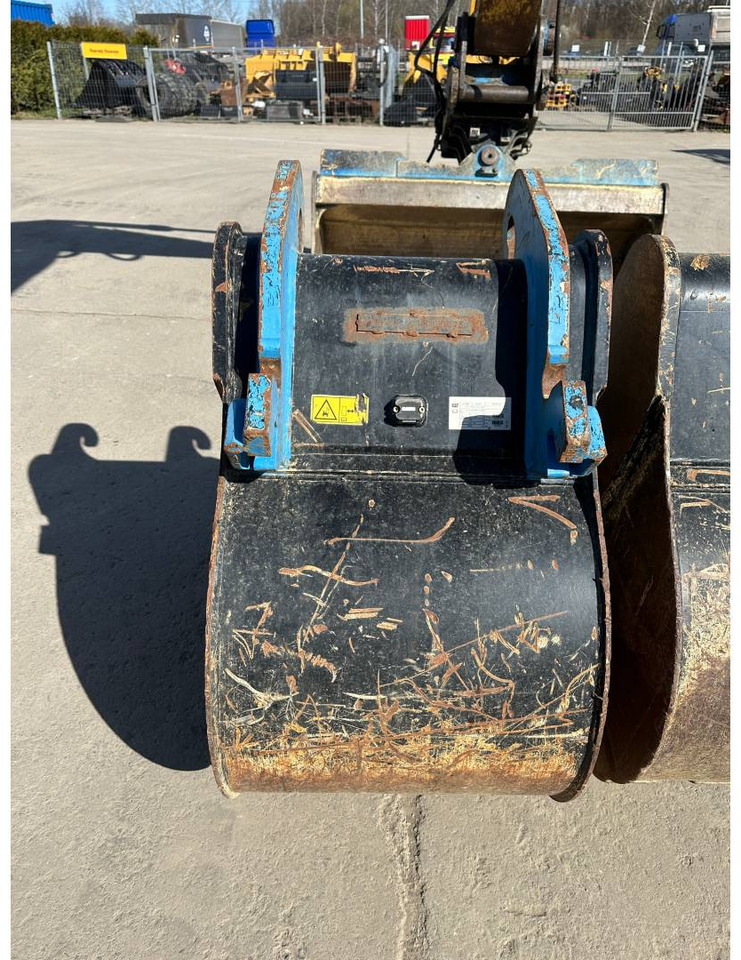 Ερπυστριοφόρος εκσκαφέας CAT 323: φωτογραφία 28