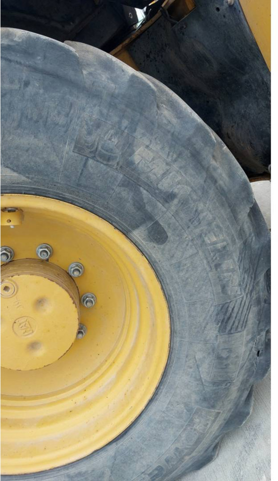 Φορτωτής εκσκαφέας CAT 432F2: φωτογραφία 17