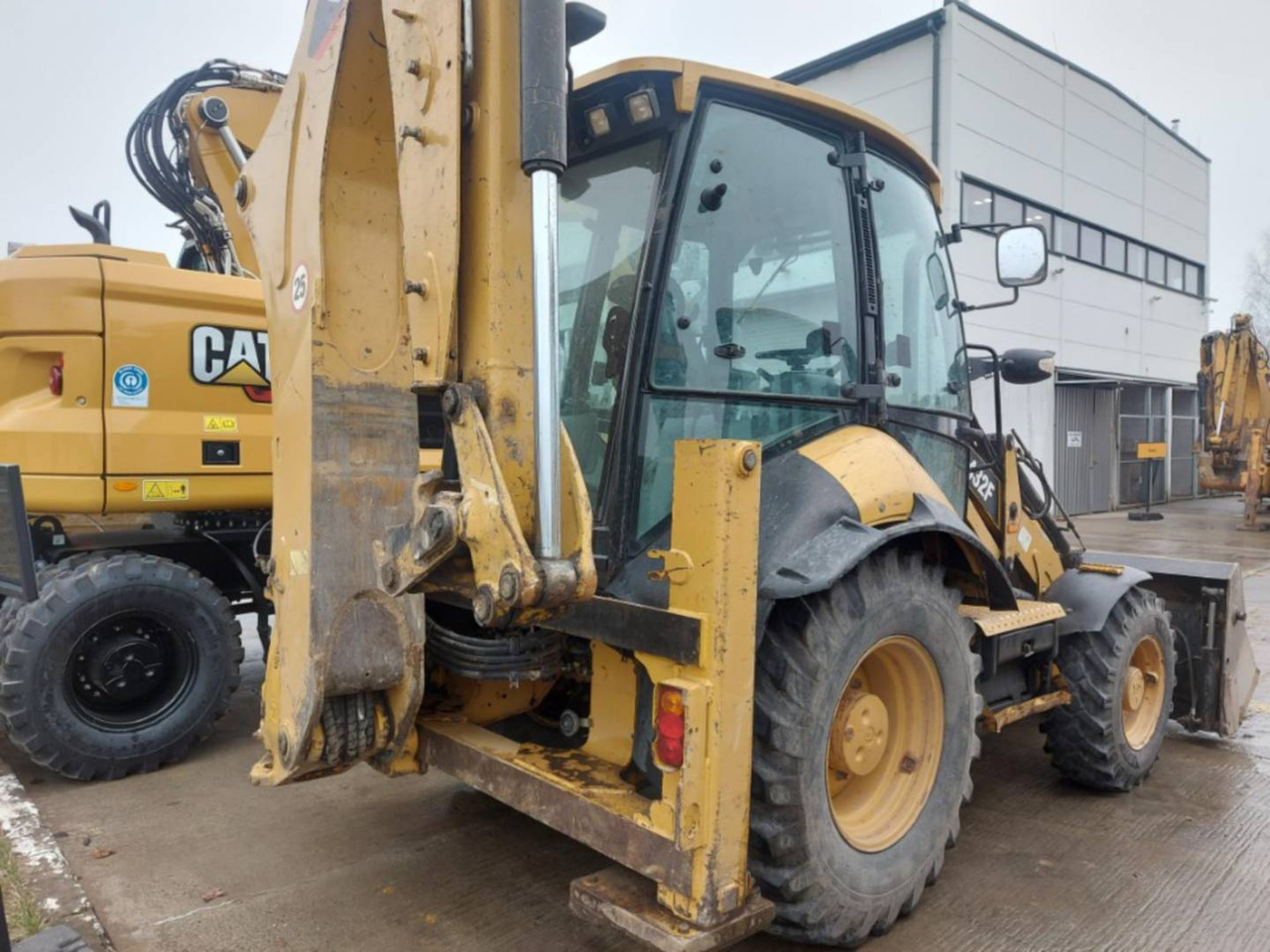 CAT 432F - Φορτωτής εκσκαφέας: φωτογραφία 3 CAT 432F - Φορτωτής εκσκαφέας: φωτογραφία 3