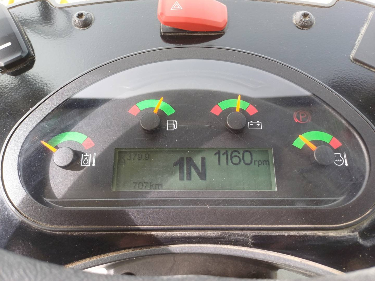 CAT 906 M - Ελαστιχοφόρος φορτωτής: φωτογραφία 5 CAT 906 M - Ελαστιχοφόρος φορτωτής: φωτογραφία 5