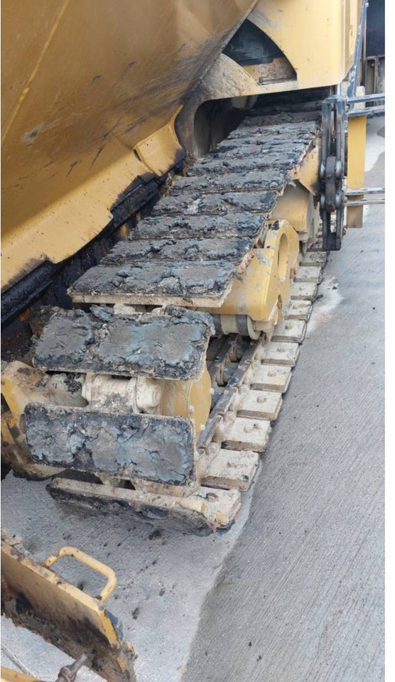 Διαστρωτήρας ασφάλτου CAT AP655F: φωτογραφία 9