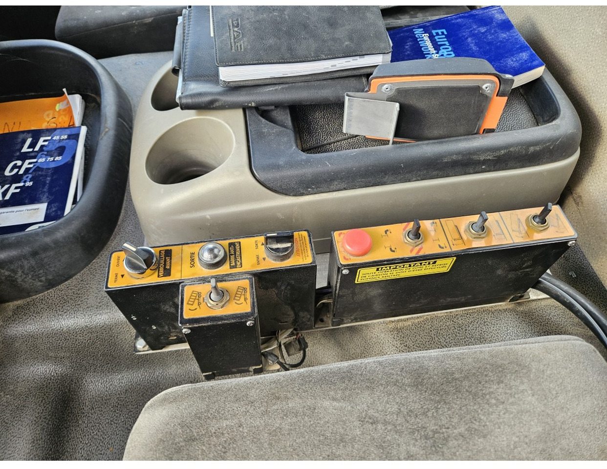 Φορτηγό φόρτωσης γάντζου DAF CF85.460 6x4 hooklift full sping suspension Automatic gearbox 2011: φωτογραφία 9