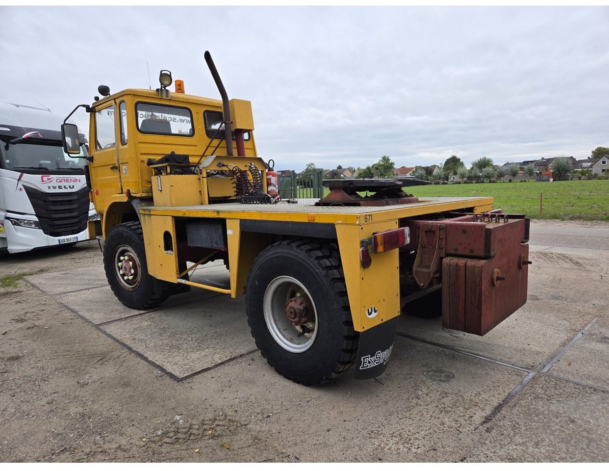 RENAULT M170 4x4 TRACTOR UNIT FULL SPRING SUSPENSION VERY LOW MILEAGE - Τράκτορας: φωτογραφία 4 RENAULT M170 4x4 TRACTOR UNIT FULL SPRING SUSPENSION VERY LOW MILEAGE - Τράκτορας: φωτογραφία 4