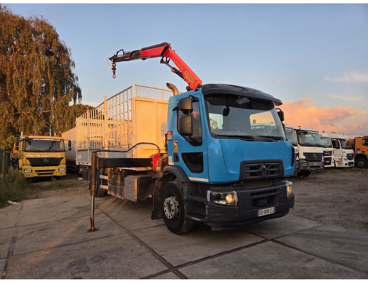 Renault C 280 4X2 Palfinger PK12002 EH Kran Crane Remote Control Automat flatbed truck - Φορτηγό με ανοιχτή καρότσα, Φορτηγό με γερανό: φωτογραφία 4 Renault C 280 4X2 Palfinger PK12002 EH Kran Crane Remote Control Automat flatbed truck - Φορτηγό με ανοιχτή καρότσα, Φορτηγό με γερανό: φωτογραφία 4