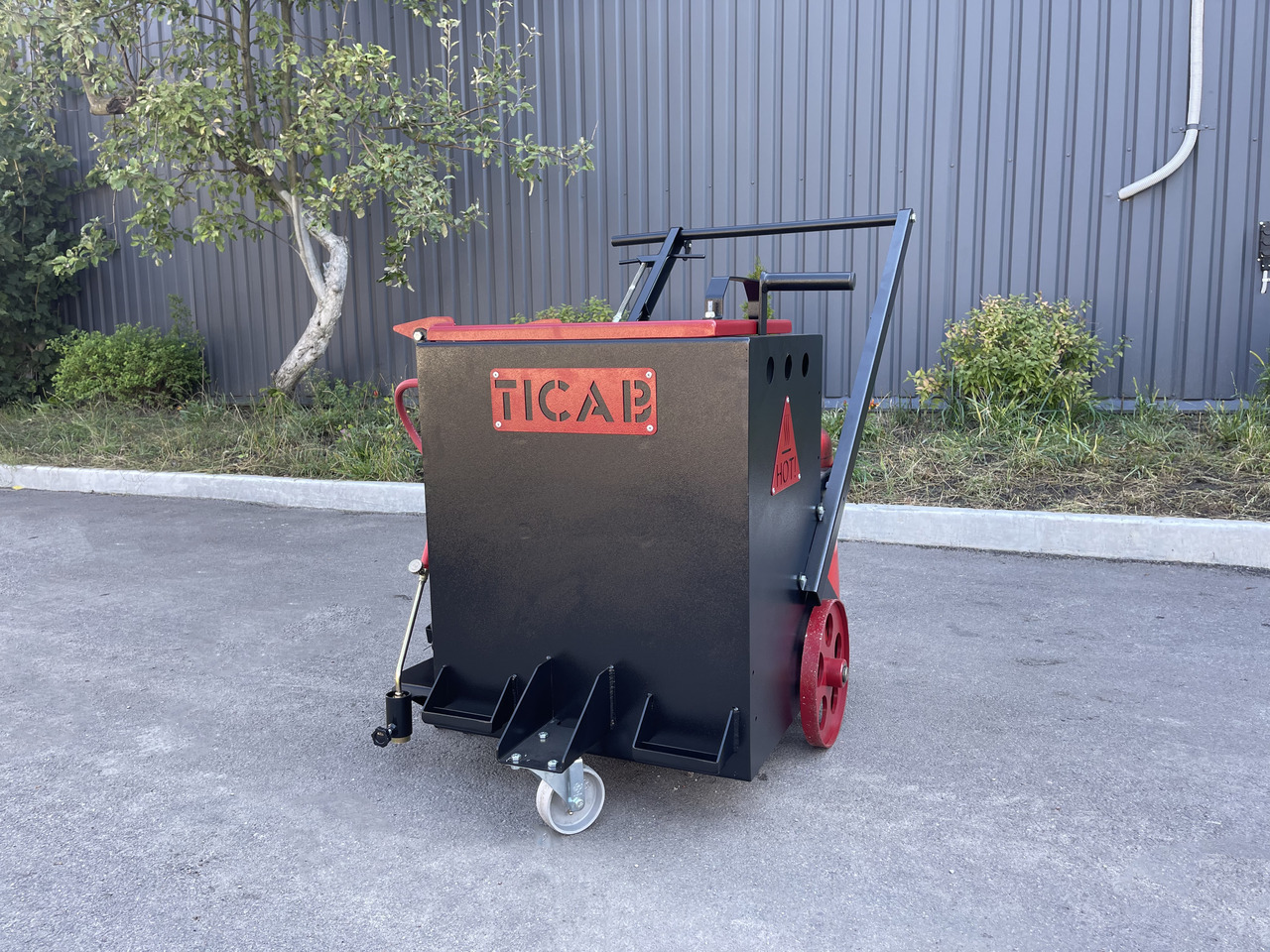 TICAB Mini Crack Sealing Machine , Hand Push Crack Fill Machine, Manufacturer, - Ασφαλτοδιανομέας: φωτογραφία 1 TICAB Mini Crack Sealing Machine , Hand Push Crack Fill Machine, Manufacturer, - Ασφαλτοδιανομέας: φωτογραφία 1