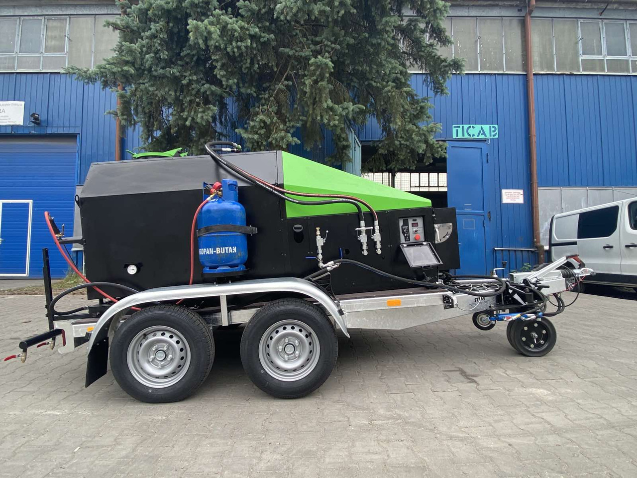 TICAB SelfPropelled Bitumen Emulsion Sprayer,1000L,Manufacturer - Ασφαλτοδιανομέας: φωτογραφία 1 TICAB SelfPropelled Bitumen Emulsion Sprayer,1000L,Manufacturer - Ασφαλτοδιανομέας: φωτογραφία 1