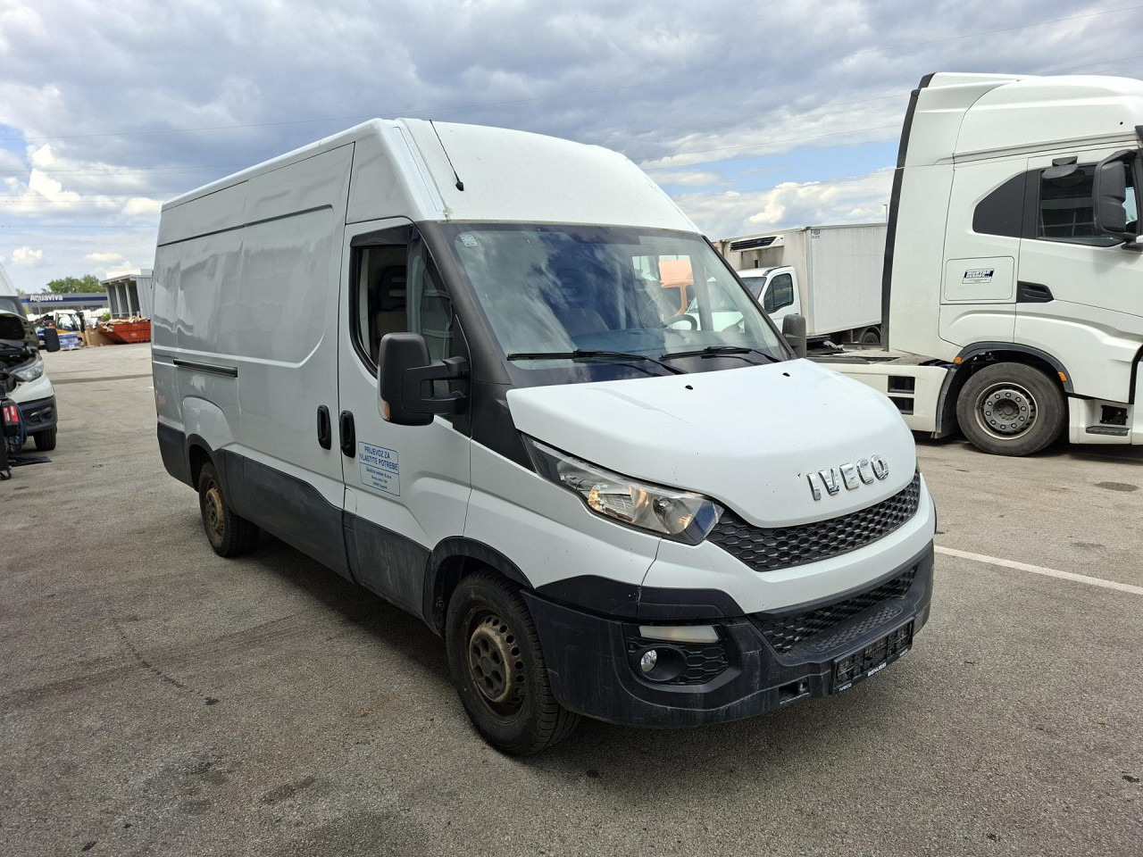 IVECO Daily 35S13V - Επιβατικό βαν: φωτογραφία 2 IVECO Daily 35S13V - Επιβατικό βαν: φωτογραφία 2
