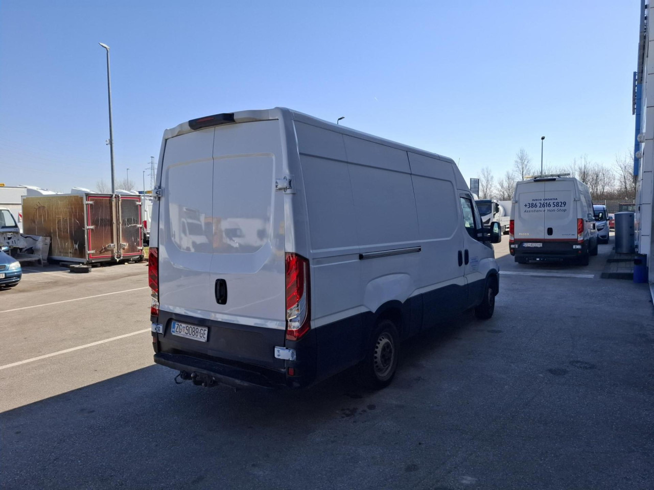 IVECO Daily 35S13 - Επιβατικό βαν: φωτογραφία 4 IVECO Daily 35S13 - Επιβατικό βαν: φωτογραφία 4