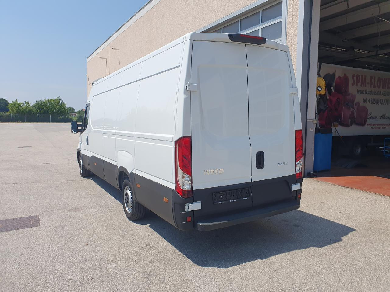 IVECO Daily 35S16V - Επιβατικό βαν: φωτογραφία 3 IVECO Daily 35S16V - Επιβατικό βαν: φωτογραφία 3