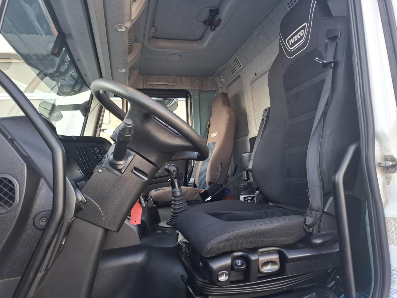 IVECO Trakker AD410T50 - Φορτηγό ανατρεπόμενο: φωτογραφία 2 IVECO Trakker AD410T50 - Φορτηγό ανατρεπόμενο: φωτογραφία 2