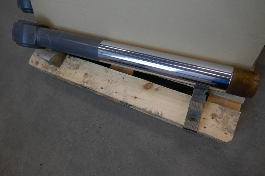 Volvo Kolvstång L150/180 - Υδραυλικό για Κατασκευή μηχανήματα: φωτογραφία 1 Volvo Kolvstång L150/180 - Υδραυλικό για Κατασκευή μηχανήματα: φωτογραφία 1