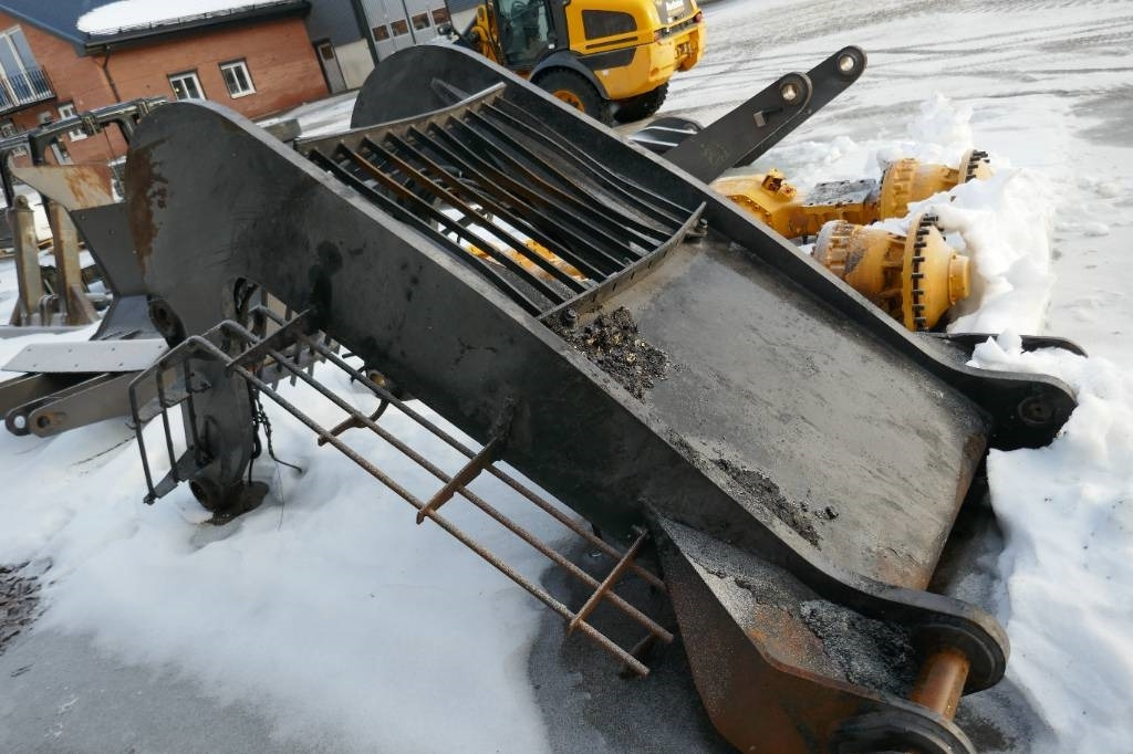 Volvo L180 HL höglyftramverk, voe15024868 - Μπούμα για Κατασκευή μηχανήματα: φωτογραφία 2 Volvo L180 HL höglyftramverk, voe15024868 - Μπούμα για Κατασκευή μηχανήματα: φωτογραφία 2