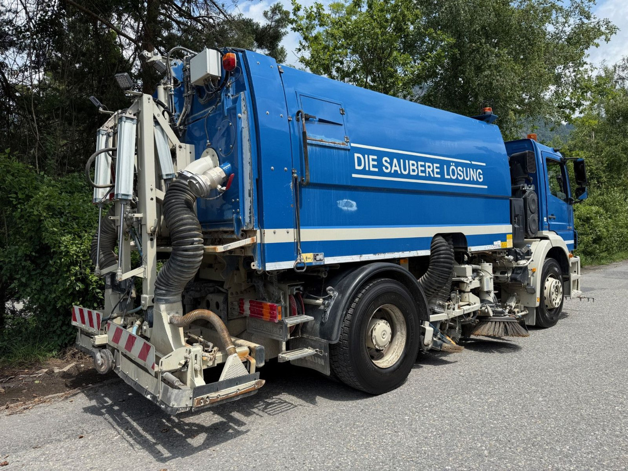 Mercedes-Benz Axor 1829 4x2, E5, EPS, RHD, Faun Kehrmaschine - Σάρωθρο δρόμων: φωτογραφία 4 Mercedes-Benz Axor 1829 4x2, E5, EPS, RHD, Faun Kehrmaschine - Σάρωθρο δρόμων: φωτογραφία 4