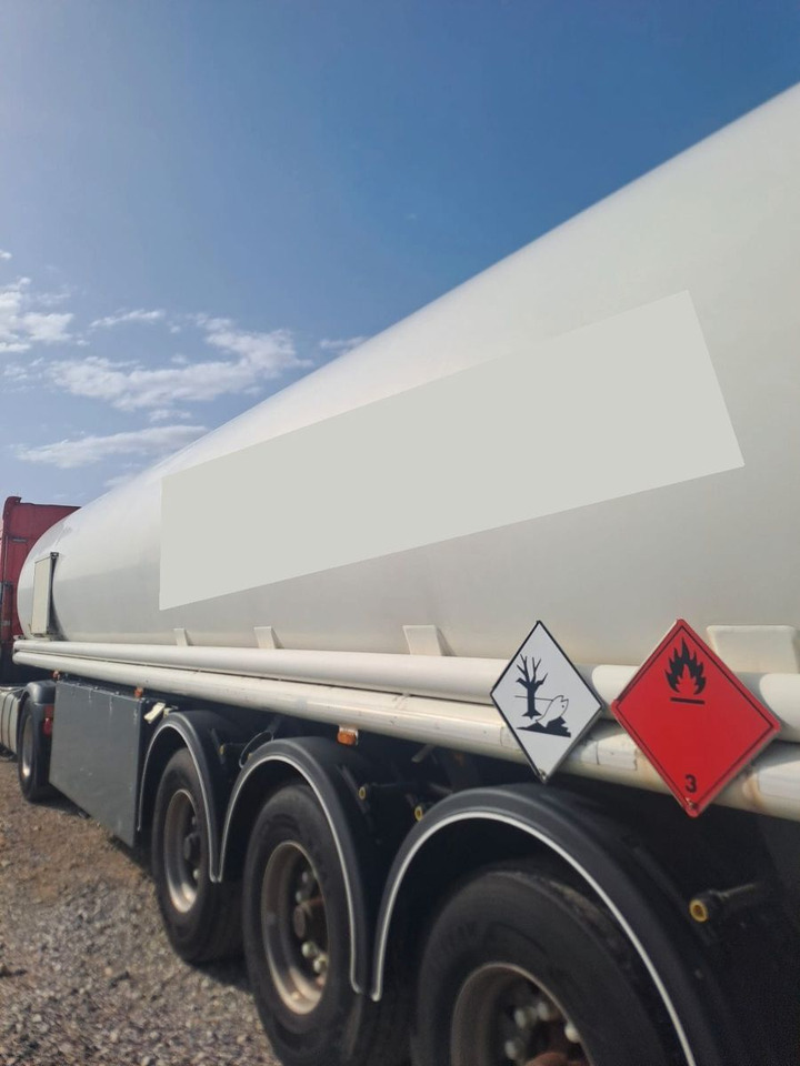 Schrader ADR, Treibstoff Diesel/Benzin, 4 Kammern, Sening Schrader ADR, Treibstoff Diesel/Benzin, 4 Kammern, Sening - Επικαθήμενο βυτίο: φωτογραφία 3 Schrader ADR, Treibstoff Diesel/Benzin, 4 Kammern, Sening Schrader ADR, Treibstoff Diesel/Benzin, 4 Kammern, Sening - Επικαθήμενο βυτίο: φωτογραφία 3
