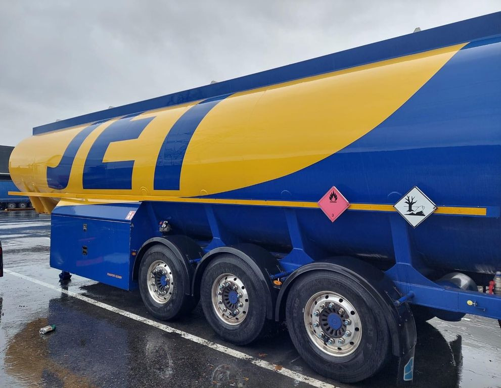 Schwarzmüller Schwingenschlögel,ADR,Diesel/Benzin, 5 Kammern - Επικαθήμενο βυτίο: φωτογραφία 1 Schwarzmüller Schwingenschlögel,ADR,Diesel/Benzin, 5 Kammern - Επικαθήμενο βυτίο: φωτογραφία 1
