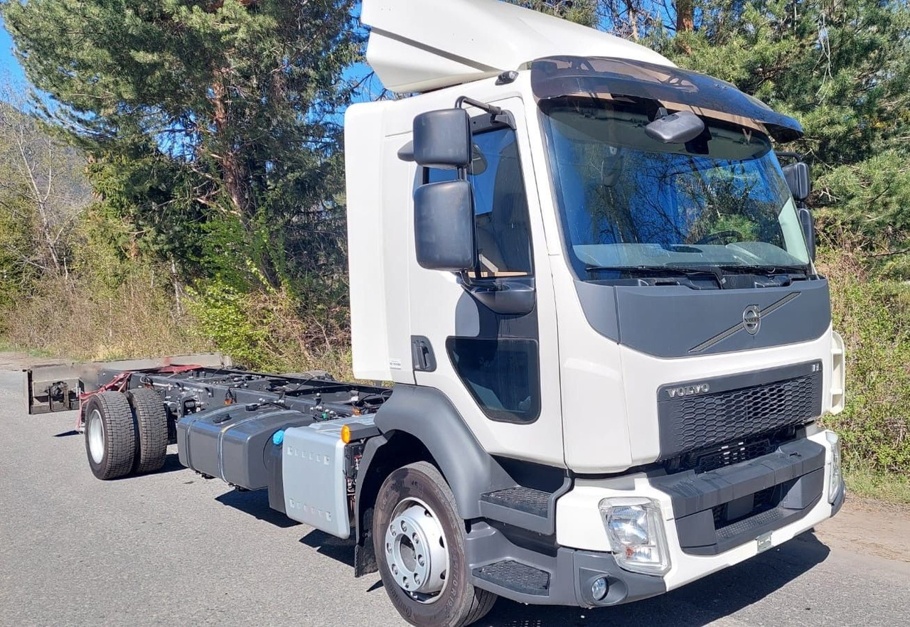 Volvo FL280 4x2, E6, Wohnwagen + 2 Pferdeplaetze Volvo FL280 4x2, E6, 7.40m Chassis, Fahrgestell - Φορτηγό μεταφοράς αλόγων: φωτογραφία 4 Volvo FL280 4x2, E6, Wohnwagen + 2 Pferdeplaetze Volvo FL280 4x2, E6, 7.40m Chassis, Fahrgestell - Φορτηγό μεταφοράς αλόγων: φωτογραφία 4