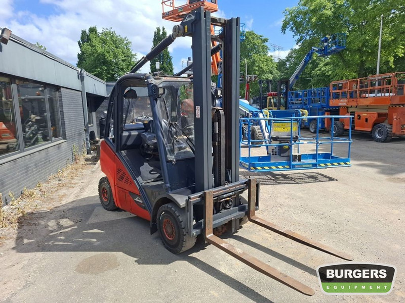 Linde H25T - Υγραεριοκίνητο περονοφόρο: φωτογραφία 2 Linde H25T - Υγραεριοκίνητο περονοφόρο: φωτογραφία 2