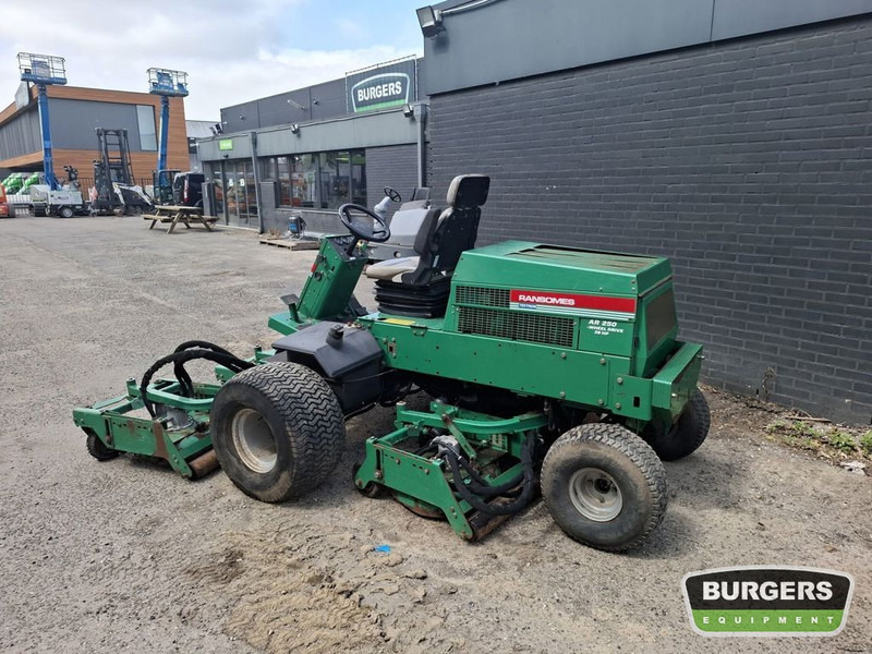 Ransomes AR250 - Χλοοκοπτικό: φωτογραφία 5 Ransomes AR250 - Χλοοκοπτικό: φωτογραφία 5