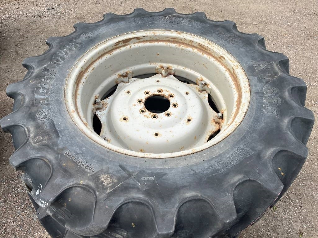 BKT 420/85R34 till MF 3060 3070 3050 - Ελαστικό για Γεωργικά μηχανήματα: φωτογραφία 2 BKT 420/85R34 till MF 3060 3070 3050 - Ελαστικό για Γεωργικά μηχανήματα: φωτογραφία 2