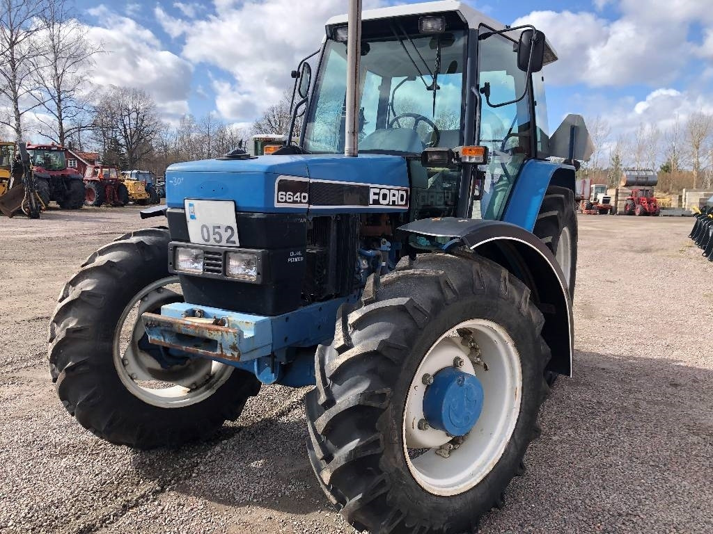 Ford 6640 Dismantled: only spare parts - Τρακτέρ: φωτογραφία 2 Ford 6640 Dismantled: only spare parts - Τρακτέρ: φωτογραφία 2