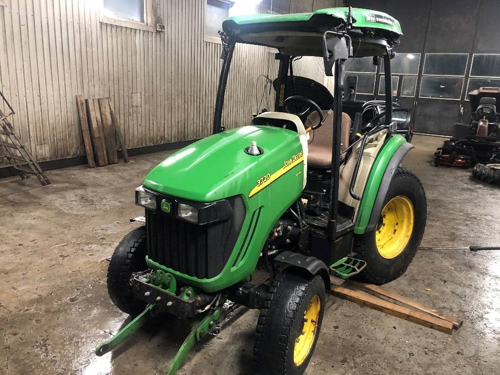 John Deere 3720 Dismantled: only spare parts - Δημοτικό τρακτέρ: φωτογραφία 3 John Deere 3720 Dismantled: only spare parts - Δημοτικό τρακτέρ: φωτογραφία 3