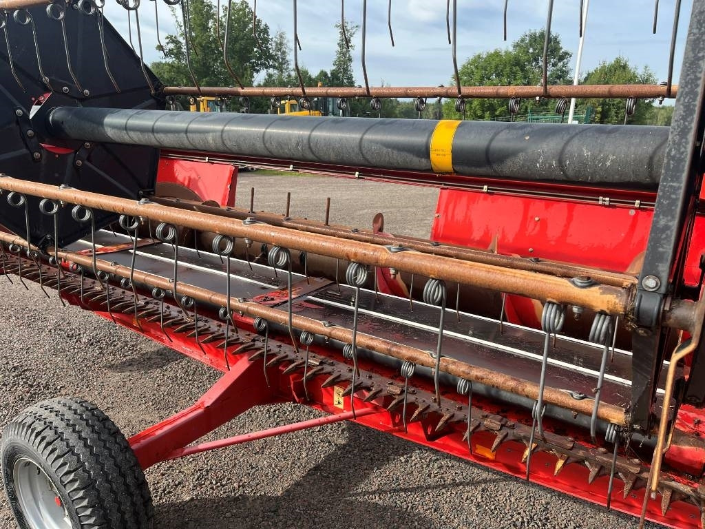 Massey Ferguson MF 32 Skärbord / Header - Εξαρτηματα - Θεριζοαλωνιστική μηχανή: φωτογραφία 3 Massey Ferguson MF 32 Skärbord / Header - Εξαρτηματα - Θεριζοαλωνιστική μηχανή: φωτογραφία 3