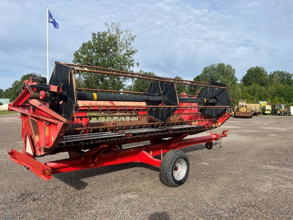 Massey Ferguson MF 32 Skärbord / Header - Εξαρτηματα - Θεριζοαλωνιστική μηχανή: φωτογραφία 1 Massey Ferguson MF 32 Skärbord / Header - Εξαρτηματα - Θεριζοαλωνιστική μηχανή: φωτογραφία 1