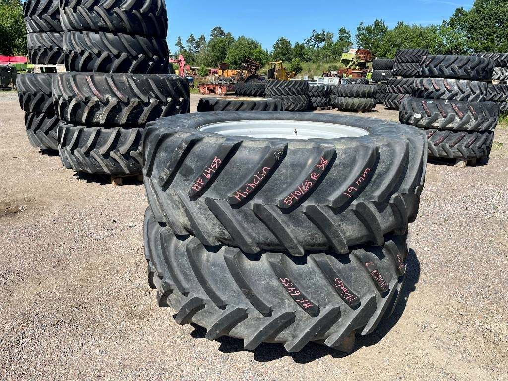 Michelin 540/65R38 till Massey Ferguson 6255 - Ελαστικό για Γεωργικά μηχανήματα: φωτογραφία 1 Michelin 540/65R38 till Massey Ferguson 6255 - Ελαστικό για Γεωργικά μηχανήματα: φωτογραφία 1