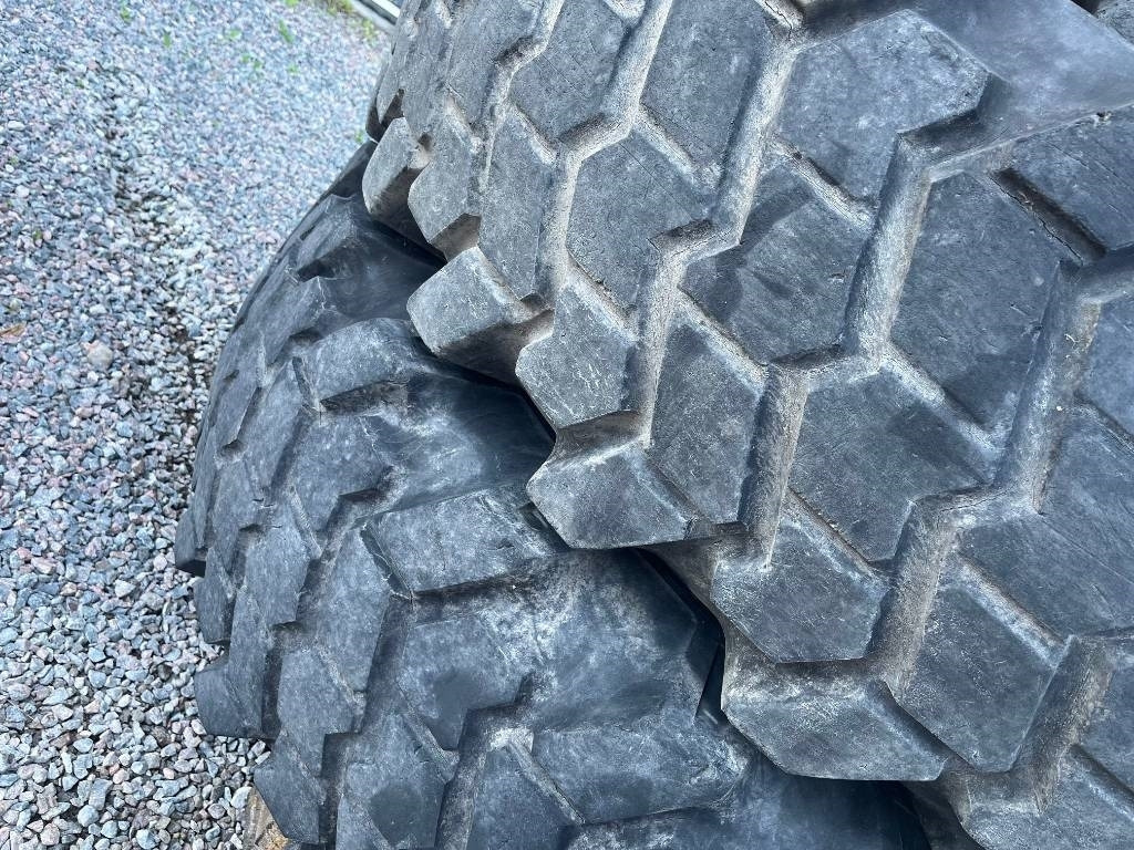 Nokian 18,4-34 14,9-24 till Volvo Bm 840 841 - Ελαστικό για Κατασκευή μηχανήματα: φωτογραφία 3 Nokian 18,4-34 14,9-24 till Volvo Bm 840 841 - Ελαστικό για Κατασκευή μηχανήματα: φωτογραφία 3