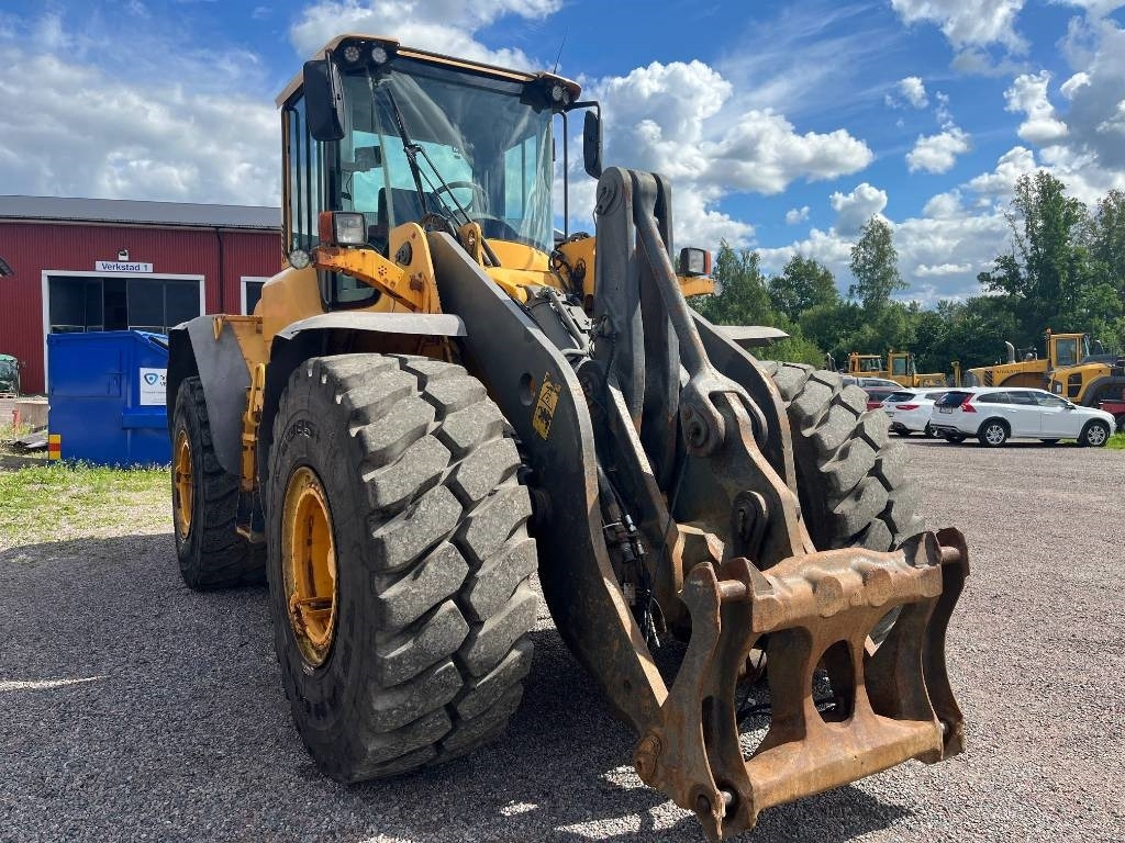 Volvo L 110 F  - Ελαστιχοφόρος φορτωτής: φωτογραφία 5 Volvo L 110 F  - Ελαστιχοφόρος φορτωτής: φωτογραφία 5