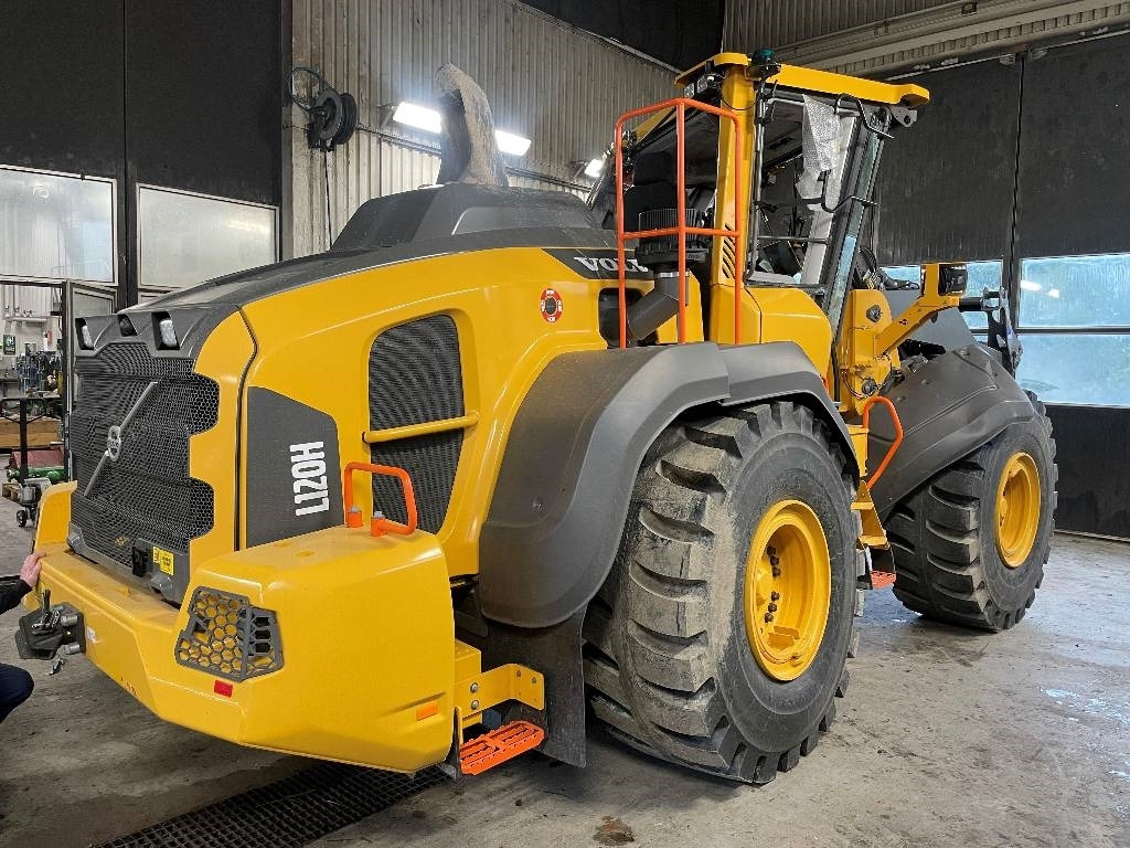 Volvo L 120 H - Ελαστιχοφόρος φορτωτής: φωτογραφία 4 Volvo L 120 H - Ελαστιχοφόρος φορτωτής: φωτογραφία 4