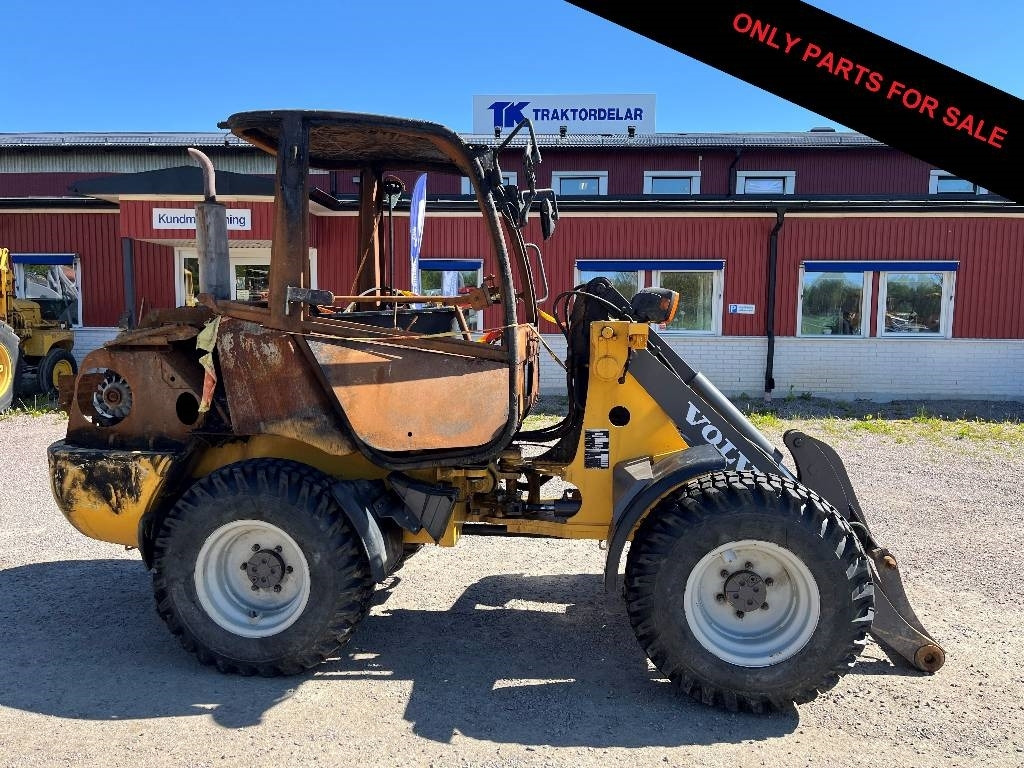 Volvo L 25 B Dismantled. Only specific spare parts - Ελαστιχοφόρος φορτωτής: φωτογραφία 1 Volvo L 25 B Dismantled. Only specific spare parts - Ελαστιχοφόρος φορτωτής: φωτογραφία 1