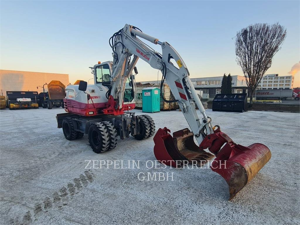 Takeuchi TB295W - Ερπυστριοφόρος εκσκαφέας: φωτογραφία 2 Takeuchi TB295W - Ερπυστριοφόρος εκσκαφέας: φωτογραφία 2