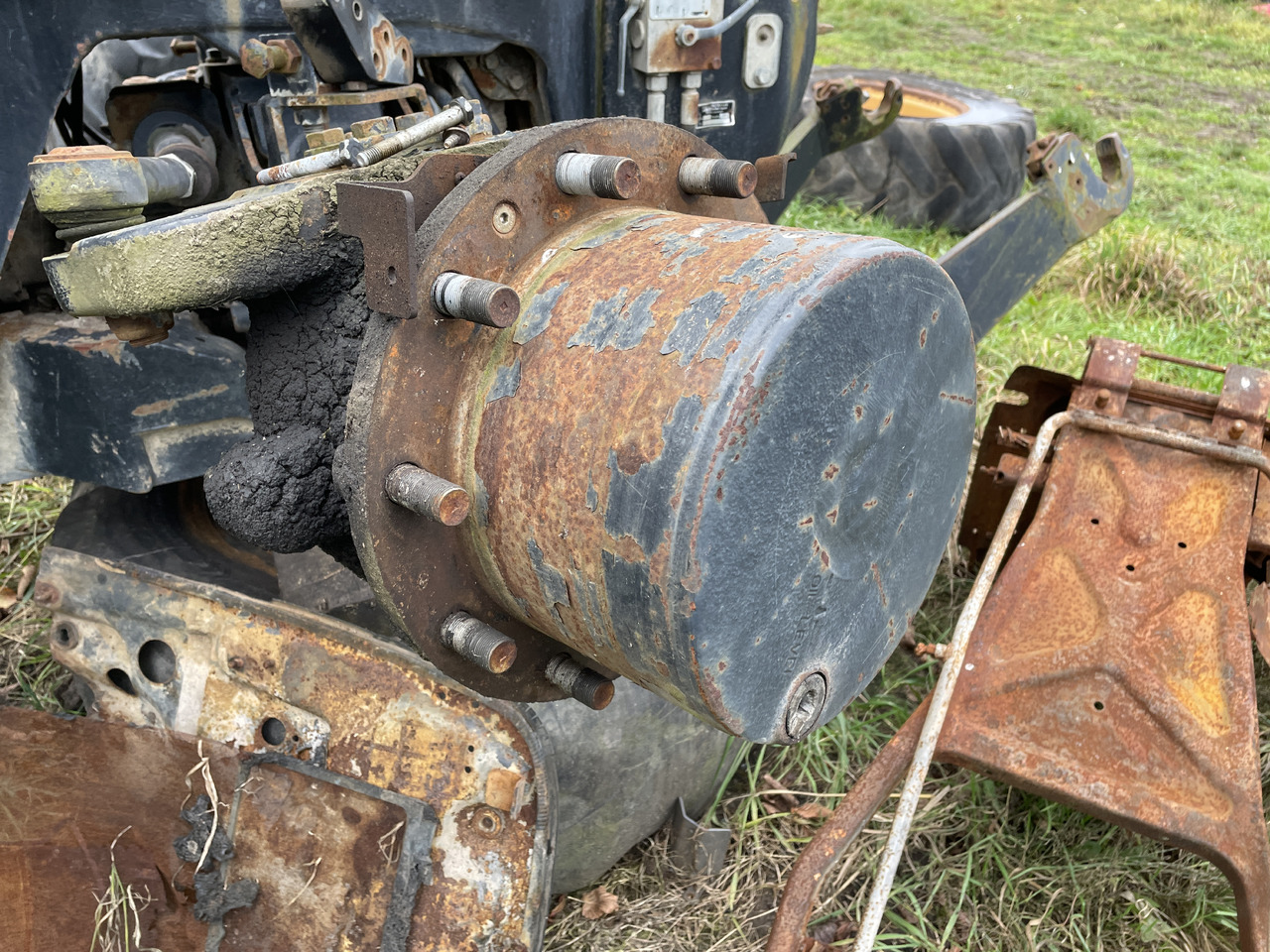 Carraro 20.49 149434 - oś przednia - zwolnica zwrotnica półoś obudowa mostu - Ακραξόνιο για Γεωργικά μηχανήματα: φωτογραφία 2 Carraro 20.49 149434 - oś przednia - zwolnica zwrotnica półoś obudowa mostu - Ακραξόνιο για Γεωργικά μηχανήματα: φωτογραφία 2
