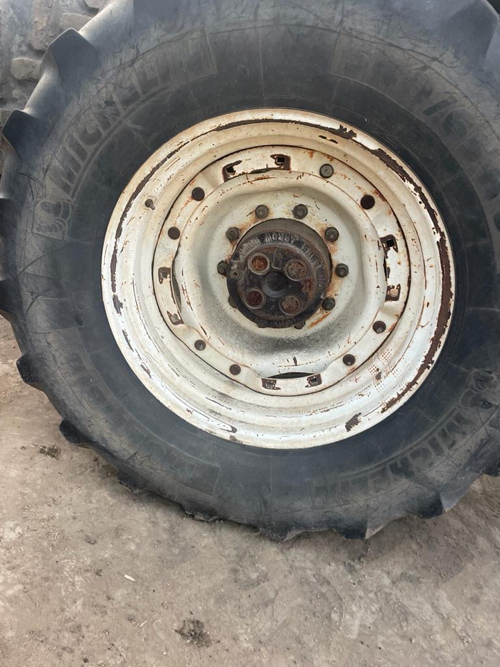 Case New Holland Fiat Agri - Felga 15x30 - Ζάντα για Γεωργικά μηχανήματα: φωτογραφία 1 Case New Holland Fiat Agri - Felga 15x30 - Ζάντα για Γεωργικά μηχανήματα: φωτογραφία 1