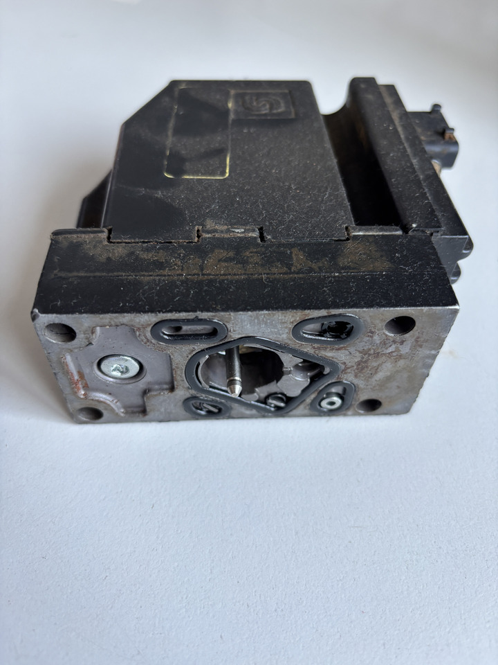 Cewka elektrozawór Danfoss 11093877 11235797 PVG32 - Ηλεκτρικό σύστημα για Γεωργικά μηχανήματα: φωτογραφία 3 Cewka elektrozawór Danfoss 11093877 11235797 PVG32 - Ηλεκτρικό σύστημα για Γεωργικά μηχανήματα: φωτογραφία 3