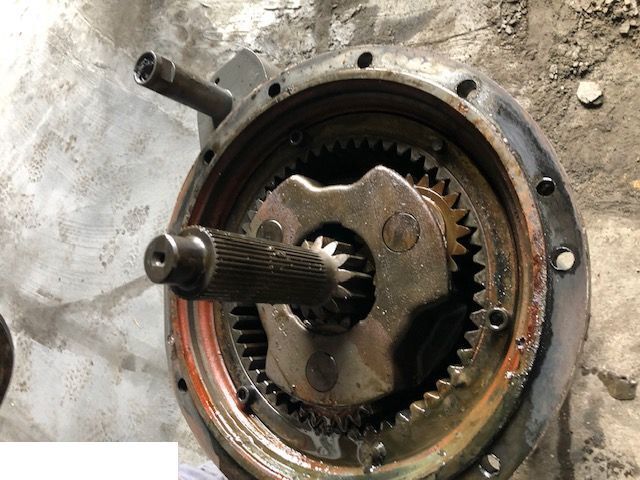 Μοτέρ πορείας για Γεωργικά μηχανήματα Claas Ares  - Zwolnica: φωτογραφία 6 Μοτέρ πορείας για Γεωργικά μηχανήματα Claas Ares  - Zwolnica: φωτογραφία 6