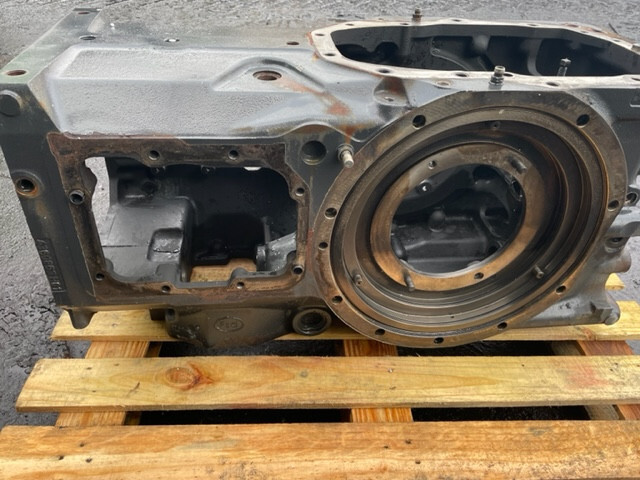 Claas Arion 610-650 Massey Ferguson 6470-6490 obudowa tylnego mostu - Πίσω άξονας για Γεωργικά μηχανήματα: φωτογραφία 5 Claas Arion 610-650 Massey Ferguson 6470-6490 obudowa tylnego mostu - Πίσω άξονας για Γεωργικά μηχανήματα: φωτογραφία 5