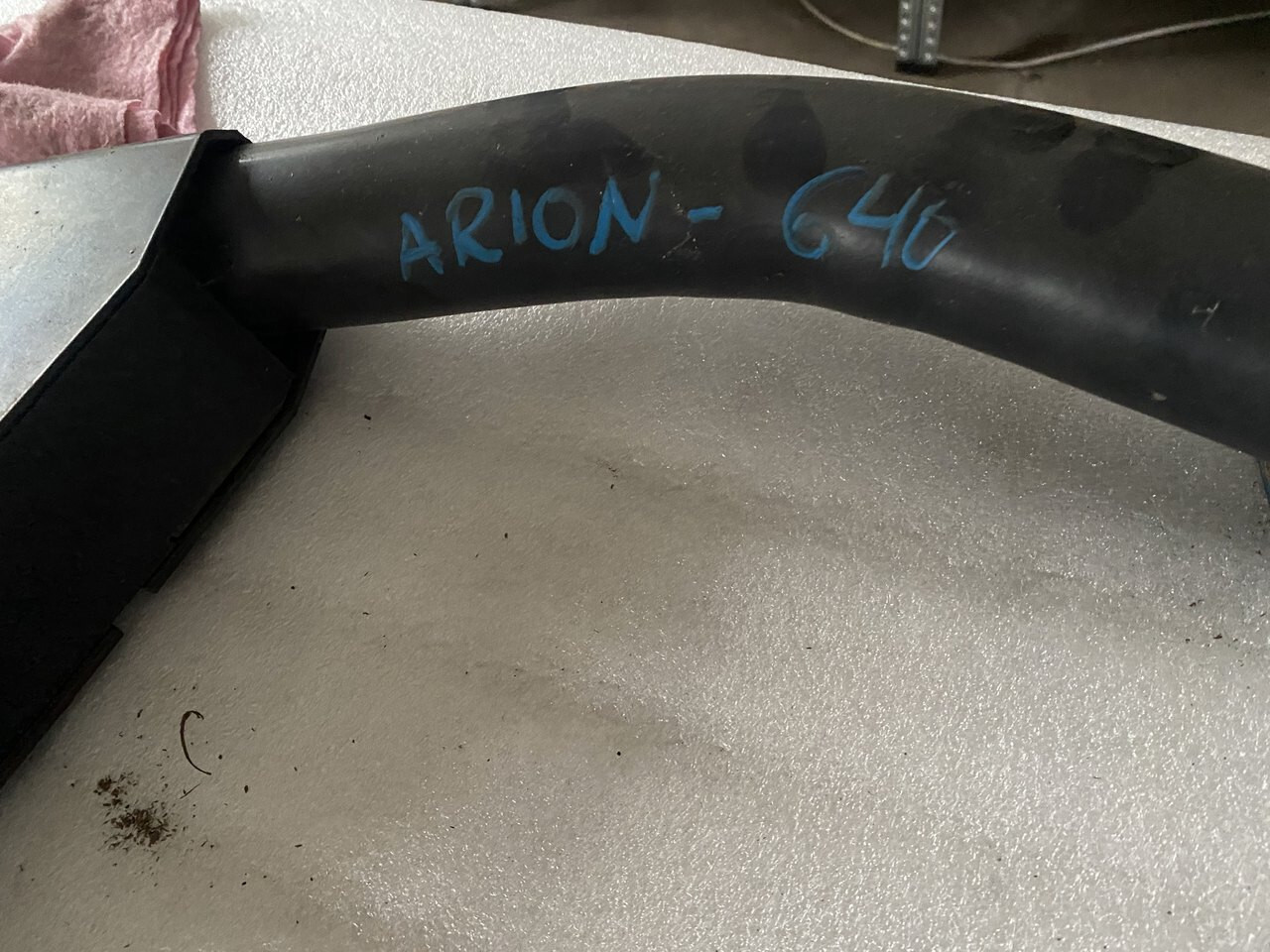 Claas Arion 640 - Lampy / Mocowania Lamp / Reflektory - Φωτισμός για Γεωργικά μηχανήματα: φωτογραφία 2 Claas Arion 640 - Lampy / Mocowania Lamp / Reflektory - Φωτισμός για Γεωργικά μηχανήματα: φωτογραφία 2