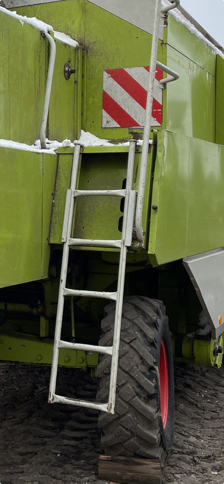 Claas Dominator - wejście tylne - drabinka 0006465883 0006075390 - Σκαλοπάτι για Γεωργικά μηχανήματα: φωτογραφία 1 Claas Dominator - wejście tylne - drabinka 0006465883 0006075390 - Σκαλοπάτι για Γεωργικά μηχανήματα: φωτογραφία 1
